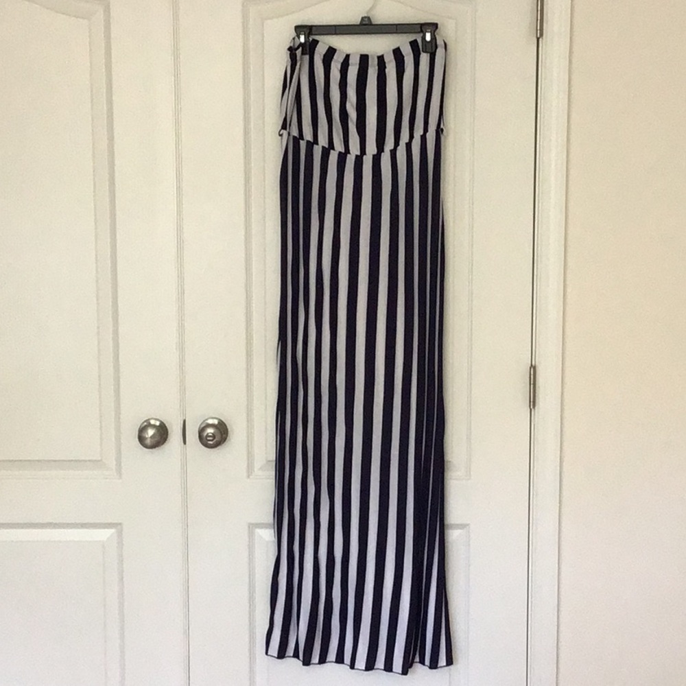 Strapless sundress